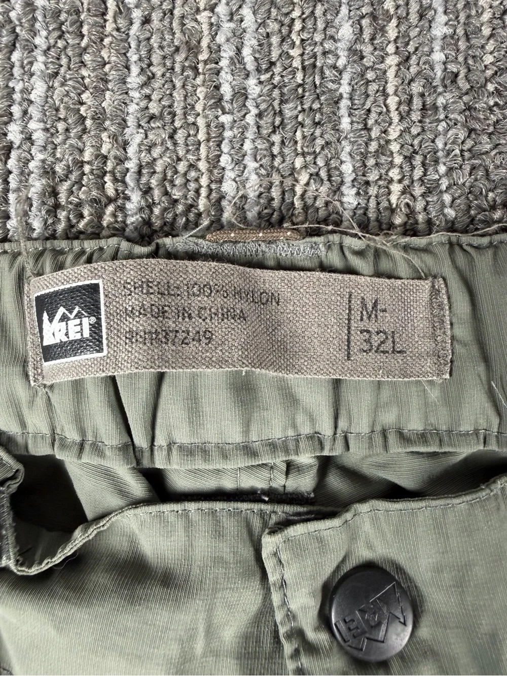 REI Co-op Sahara Men's Convertible Pants M-32 Long Sage Green Zip Off Legs